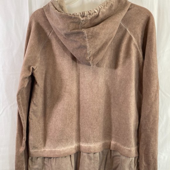 Made in Italy Light Brown Sequined Long Sleeve Hoodie Top NWOT Size Large - Picture 12 of 15